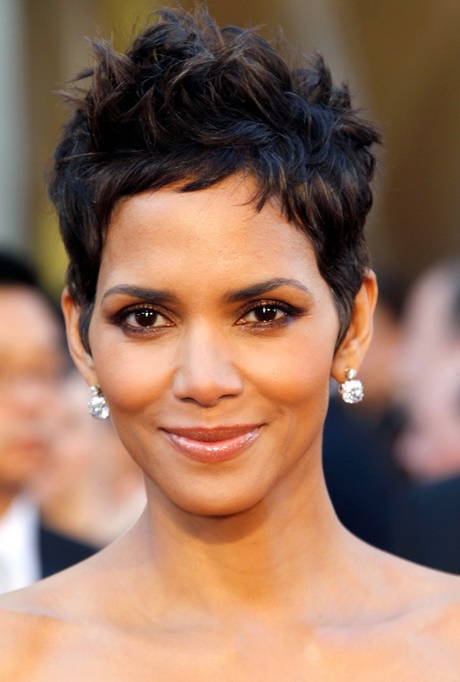 Fryzura halle berry