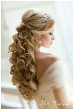 Fryzura weselna długie włosy
