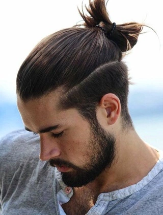 Męskie fryzury z długimi włosami