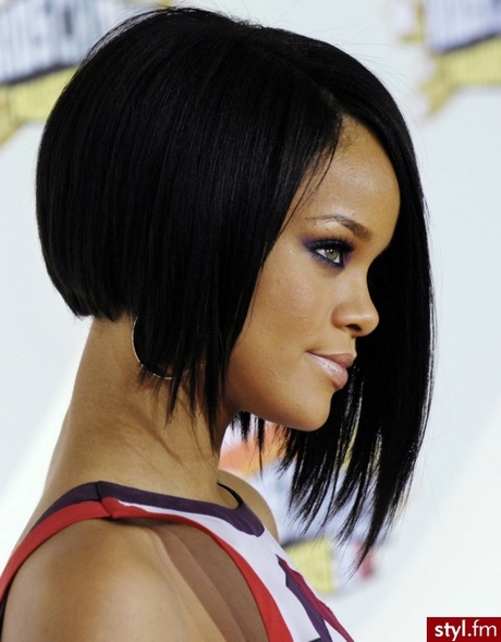 Rihanna i jej fryzury