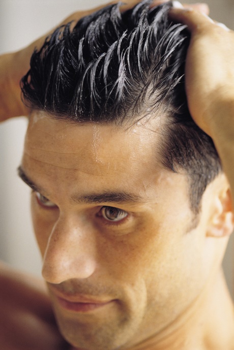 Jak układać męskie fryzury