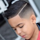 Najmodniejsze fryzury dla chłopców 2018
