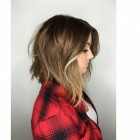 Fryzury 2017 włosy średnie
